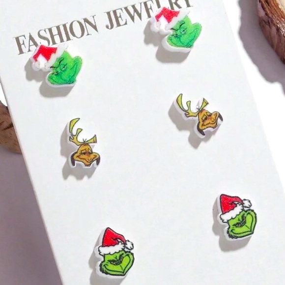 The Grinch Stud Earrings - Picture 1 of 5